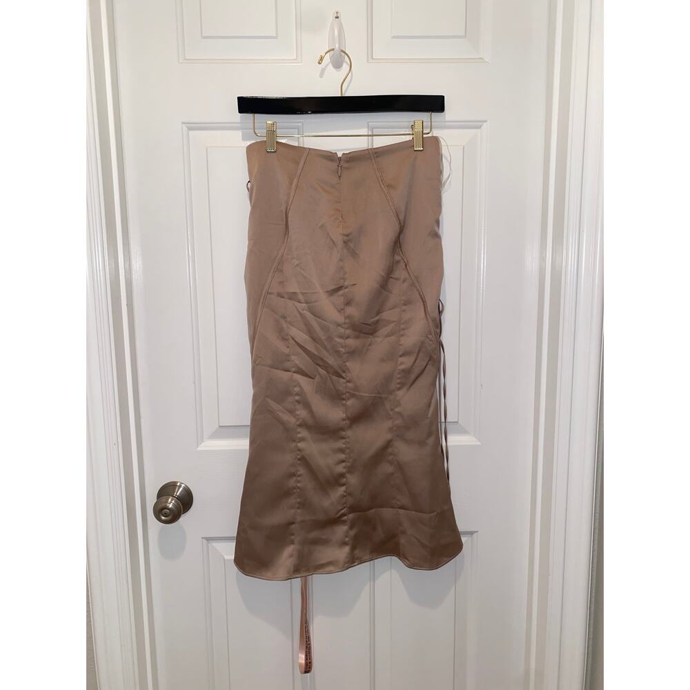 House of CB Sidonie Lace-Up Satin Trumpet Midi Skirt Beige Size Small NWT - Picture 4 of 6